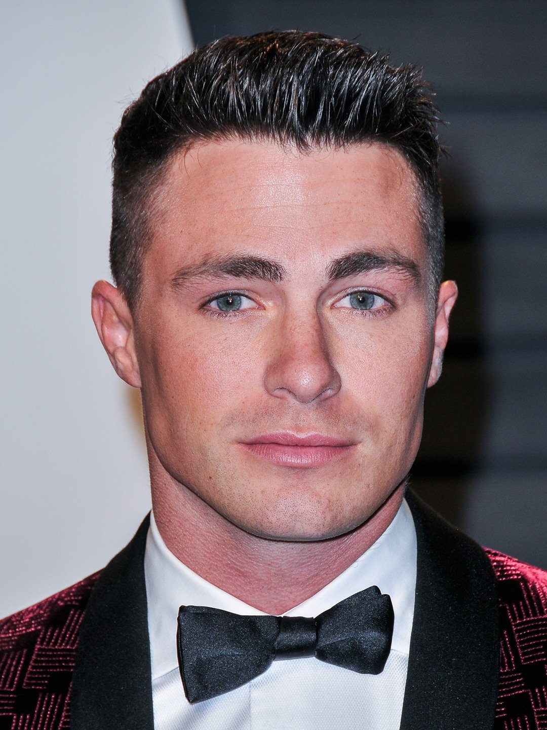How tall is Colton Haynes?